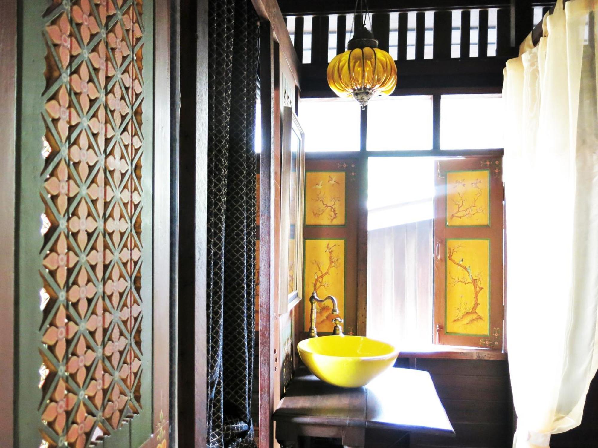 Double Room Balcony Golden Crane Non-Smoking